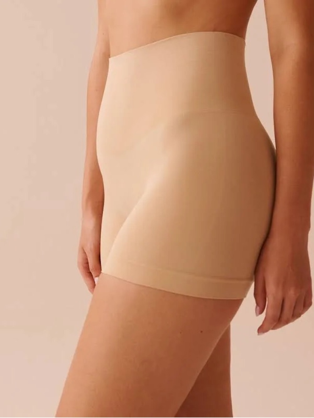 NEW! Shape wear shorts La Vie En Rose size small
